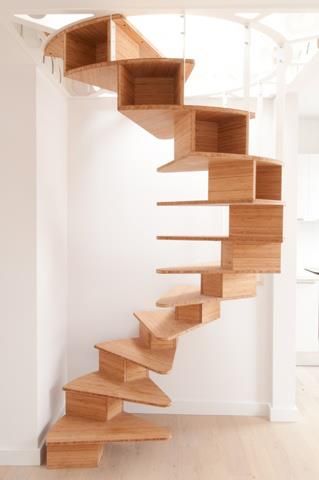 Деревянные модульные лестницы могут быть набраны из плоских типовых элементов