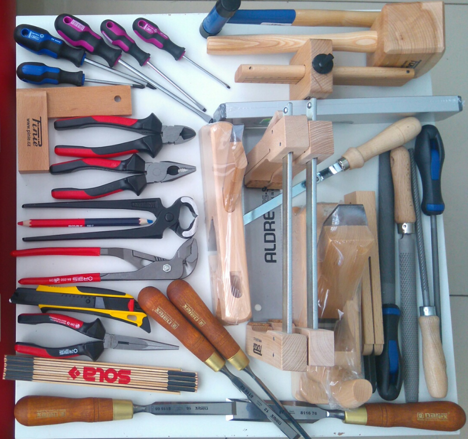 Pinie – чешский производитель деревянных столярных инструментов.