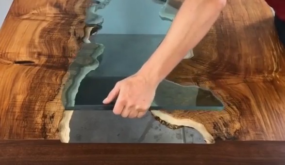 Как изготовить столик из слэба со стеклом: пошаговые фото инструкции